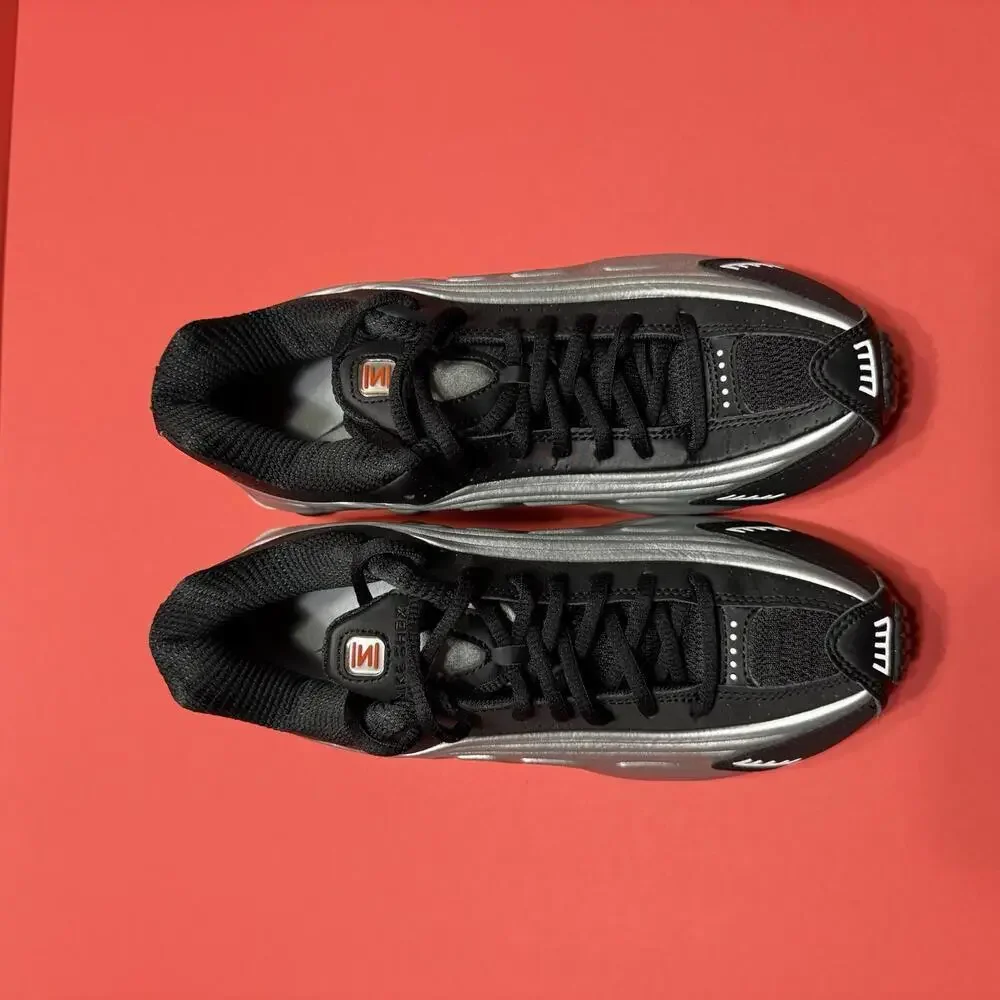 Nike Shox R4 OG Black Metallic Silver Red  Shoes BV1111-008 Men 6 / Women 7.5